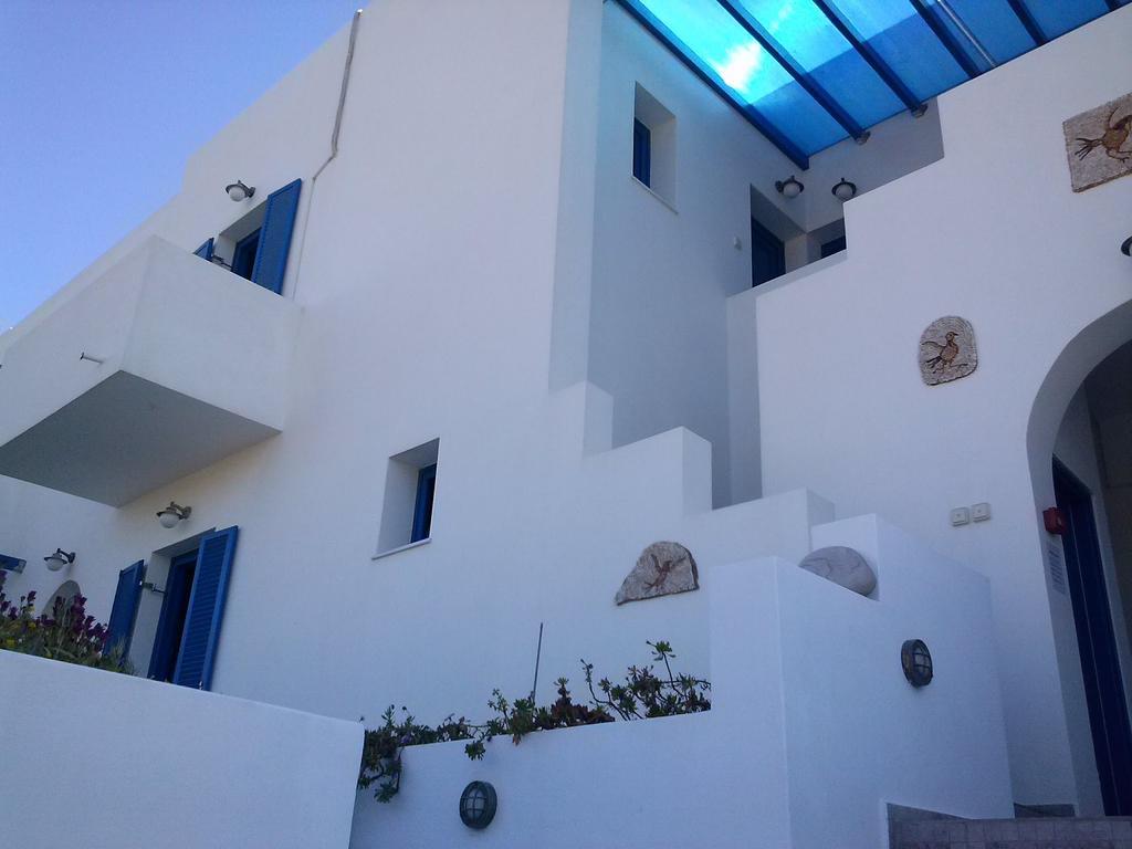 Eleni Apartments Adamantas  Exterior foto