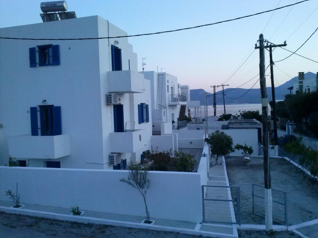 Eleni Apartments Adamantas  Exterior foto