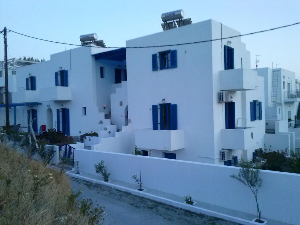 Eleni Apartments Adamantas  Exterior foto