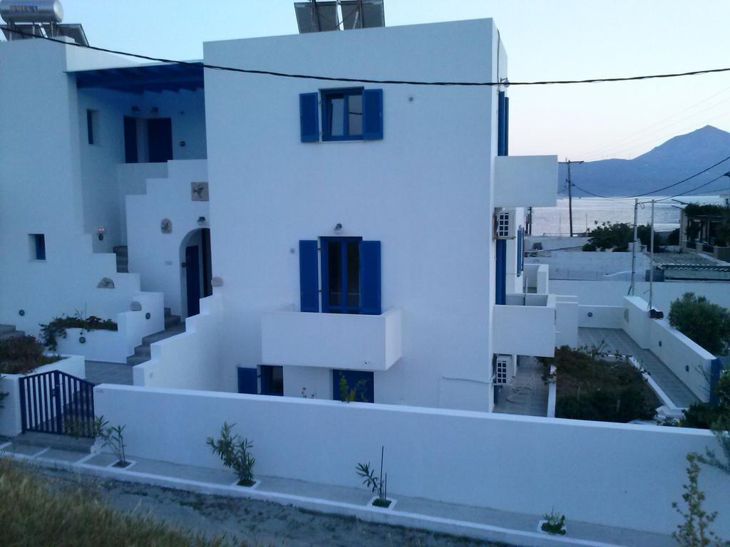 Eleni Apartments Adamantas  Exterior foto
