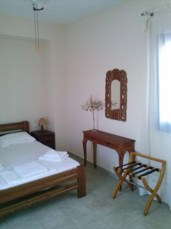 Eleni Apartments Adamantas  Habitación foto