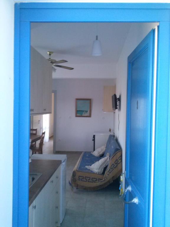 Eleni Apartments Adamantas  Habitación foto