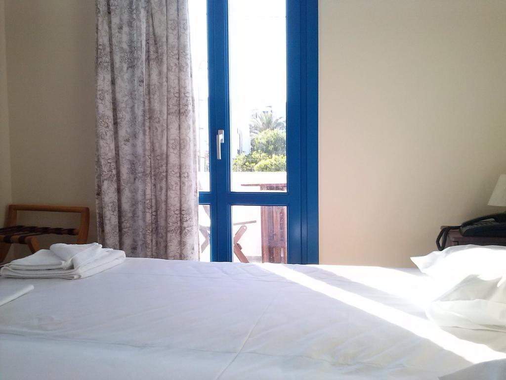 Eleni Apartments Adamantas  Habitación foto