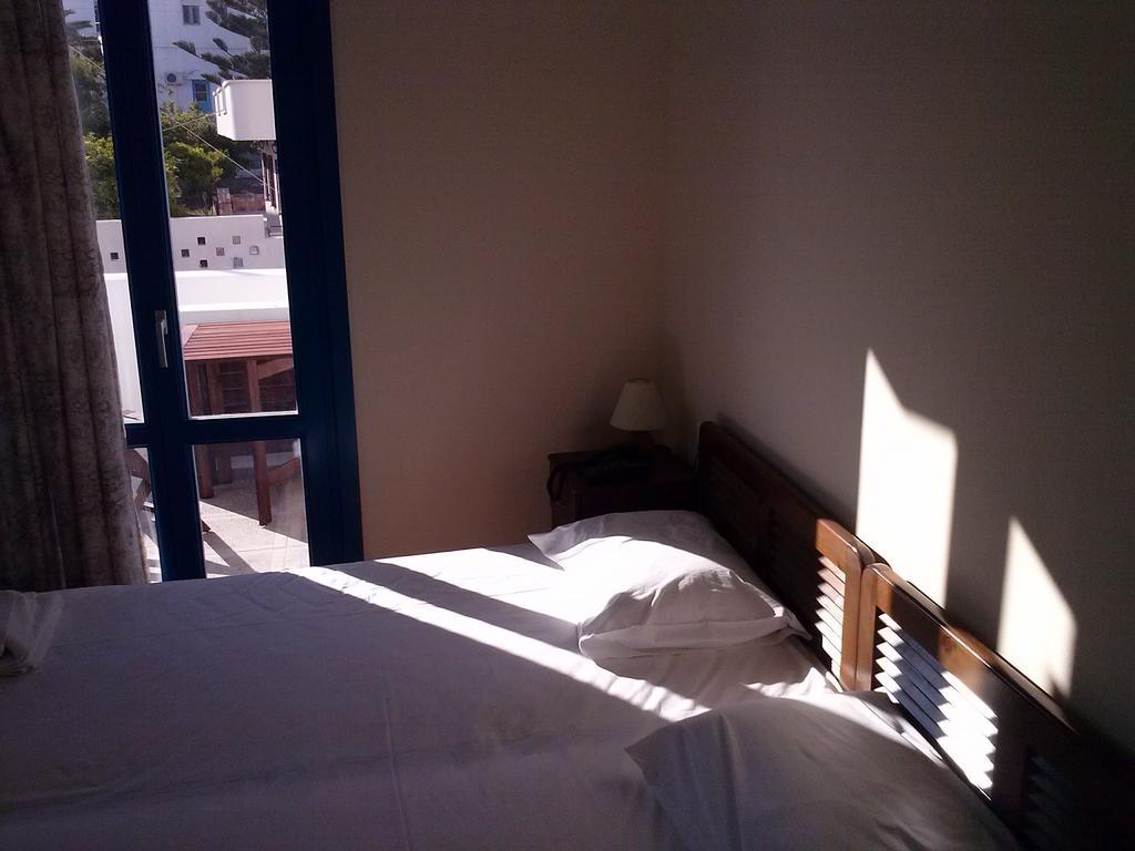 Eleni Apartments Adamantas  Habitación foto